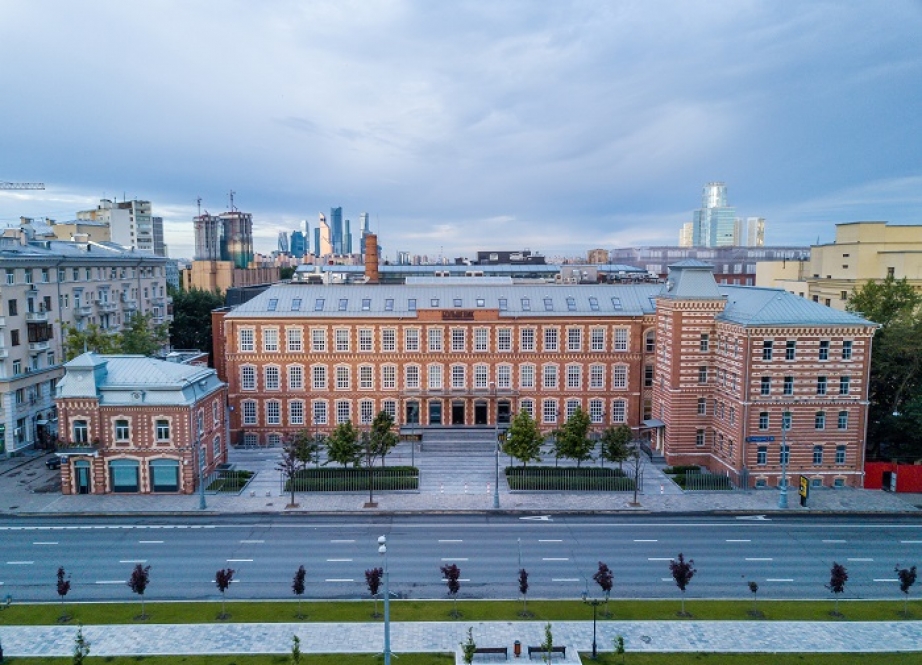 Культурно-деловой комплекс «Большевик» Культурно-деловой комплекс «Большевик»